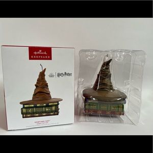 •Harry Potter Sorting Hat Magic Sound & Motion Ornament•